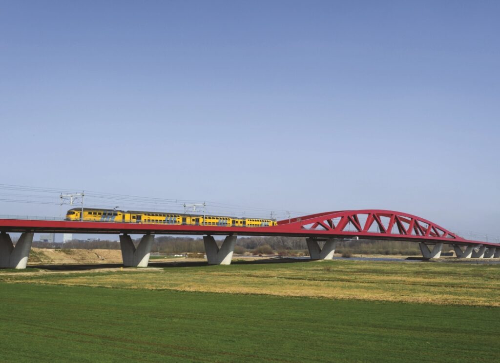 Spoorbrug over de IJssel